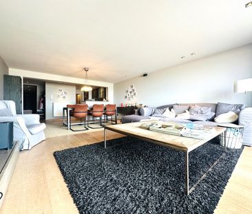 Ruim 3-slaapkamer appartement (120m²) op de zeedijk in het hartje v... - foto 2