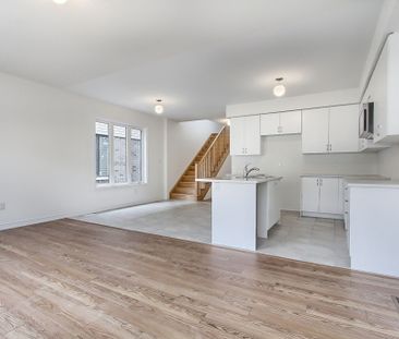 For Lease - 15 Durham Avenue, Barrie, Ontario - Photo 4