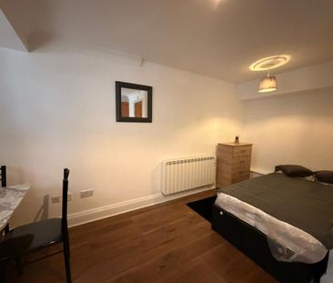 Studio to rent - Photo 6