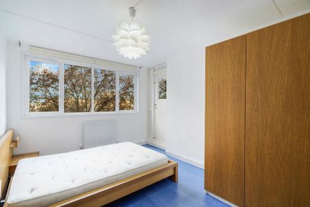 3 bedroom flat to rent - Photo 4