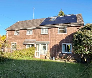 4 bedroom semi-detached house to rent - Photo 2