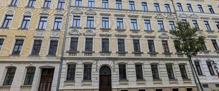 Helle 3 Raumwohnung, mit größzügigen Räumen und Badezimmer mit Taglicht - Foto 1