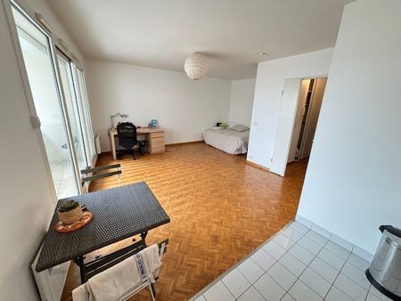 Studio MONTIGNY LE BRETONNEUX 34 m² - Photo 2