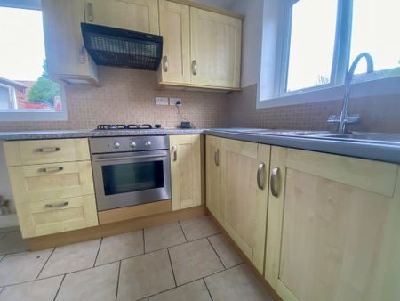 2 bedroom end of terrace house to rent - Photo 5