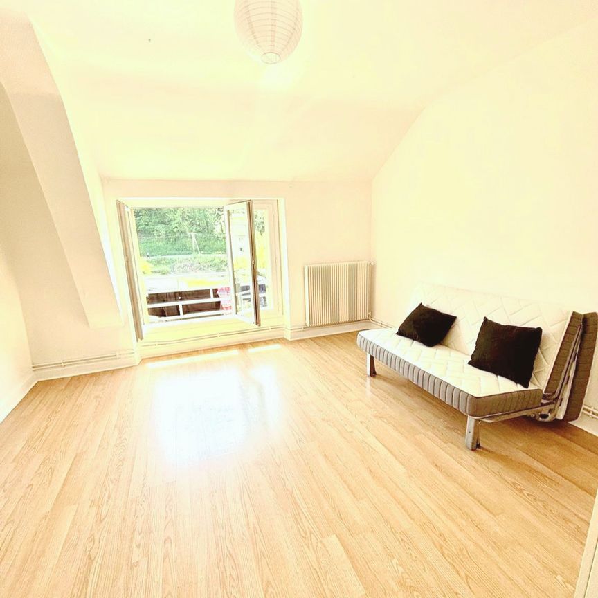 Location Appartement 3 pièces 80m² DECAZEVILLE 12300 - Photo 1