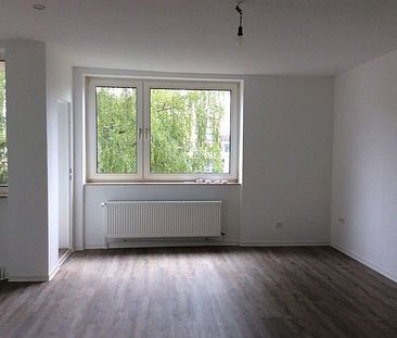 2021 modernisierte 3-Zimmer-Wohnung zentral gelegen - Foto 2