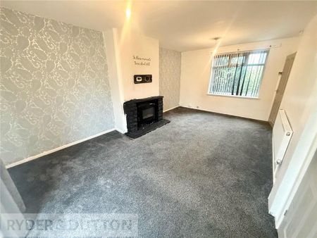 3 bedroom semi-detached house to rent - Photo 2