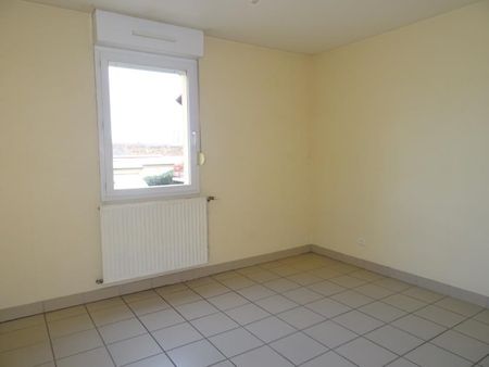 Location Appartement 3 pièces 74m² - Photo 4