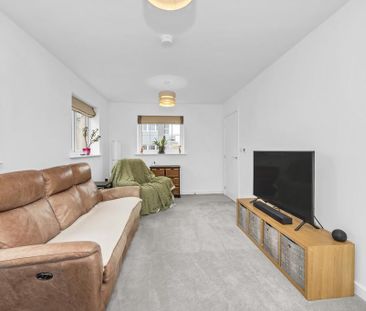 3 bedroom detached house to rent - Photo 2