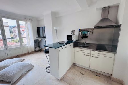 NICE Le Ray St Maurice T2 meublée - Photo 3