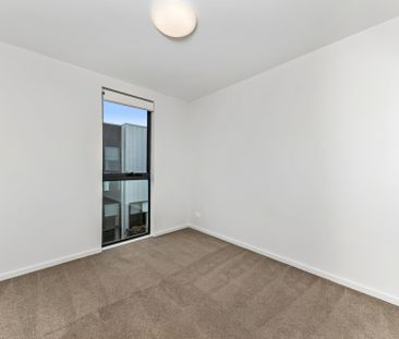 Three Bedroom Townhouse In Coombs - Photo 4