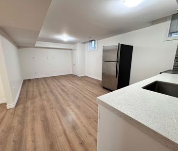 For Lease - 285 Mississaga Street Unit# Bsmt, Oakville, Ontario - Photo 4