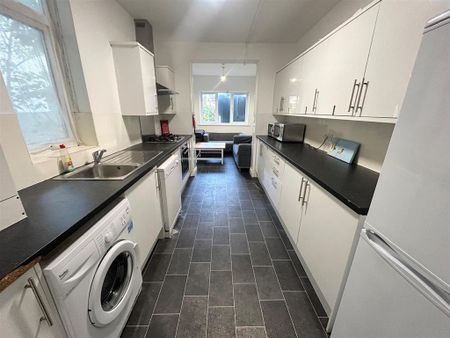 7 bedroom house share to rent - Photo 2