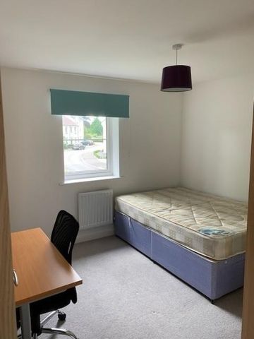 Oxleigh Way, Stoke Gifford, Bristol - Photo 4