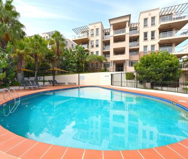 Elegant Waterfront Living in the Prestigious Anchorage, Balmain Shores - Photo 6