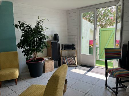 Location Maison 3 pièces 64m² LE CHATEAU D OLERON 17480 - Photo 3