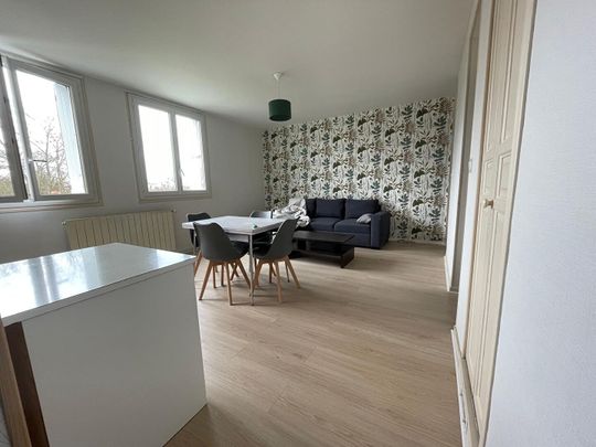 Location Appartement 4 pièces 63m² LA ROCHELLE 17000 - Photo 1
