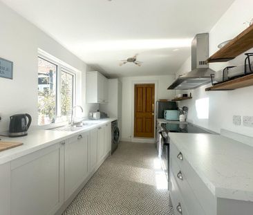 4 bedroom terraced house to rent - Photo 5