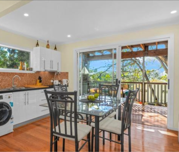 37 Macgregor Terrace, Bardon, QLD - Photo 2