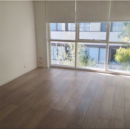 Light filled top floor - Photo 5