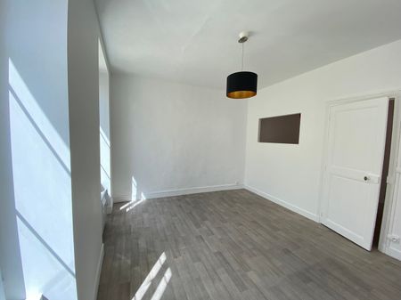 Location Appartement 1 pièce 34m² - Photo 5