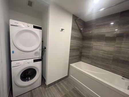 For Lease - 88 Queen Street Unit# 3916, Toronto, Ontario - Photo 3