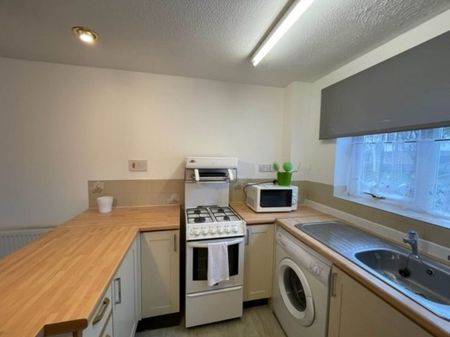 North Worle, Weston-super-Mare, North Somerset - Photo 2