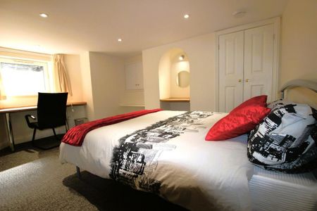 1 bedroom semi-detached house to rent - Photo 5