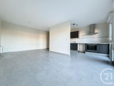 Location Appartement 3 pièces 67m² TROYES 10000 - Photo 5