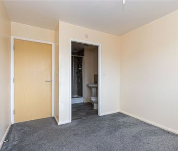 Crownford Avenue, Stoke-on-Trent, Staffordshire, ST1 - Photo 1