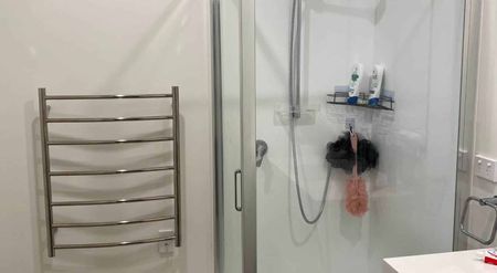 Beautifully Presented Townhouse - Photo 5