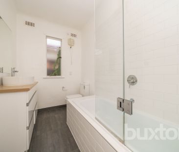 3 Windsor Avenue, Oakleigh South VIC 3167 - House For Rent | Domain - Photo 4