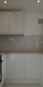 1 bedroom Apartment to rent - Photo 3