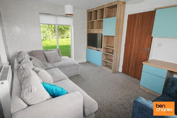 4 bedroom detached house to rent - Photo 1