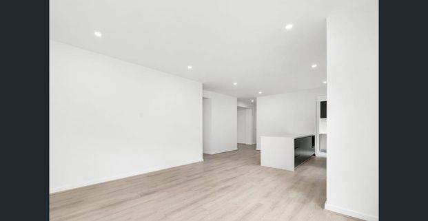 STUNNING BRAND NEW FAMILY HOME - Photo 1