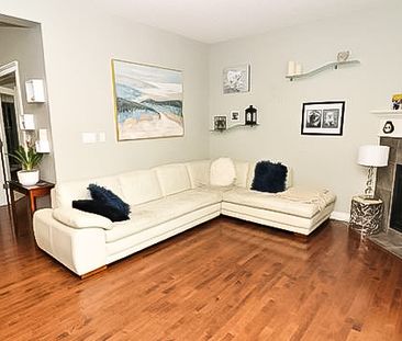 Beautiful Walkout Backing A Pond In The Hamptons.Pets Negotiable. - Photo 5