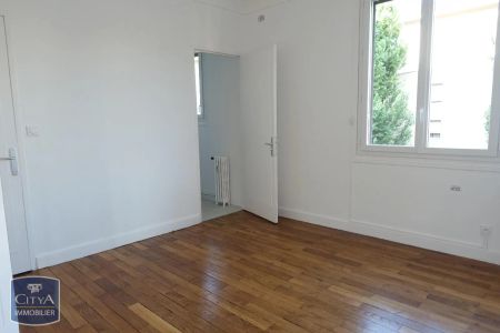 Appartement à louer 3 pièces 84.52m² - Photo 2