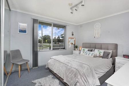 Charming 3-Bedroom Home in Epping - Photo 5