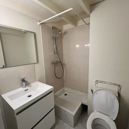 Studio - Tours - secteur Velpeau dans une impasse - Photo 4