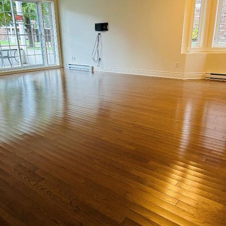 Condo 4 et 1/2 a louer . Sainte Marthe sur le lac. 1250 PC. 1650$ par moi. semi meublé. - Photo 3