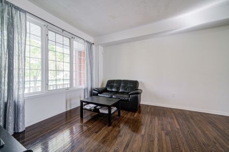 For Lease - 81 White's Hill Avenue, Markham, Ontario - Photo 5