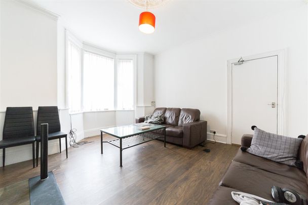 7 bed terraced house to rent in Osborne Road, Jesmond, NE2 - Photo 1