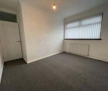 32 Kings Avenue, Fernagh, Newtownabbey, BT37 0DE - Photo 6