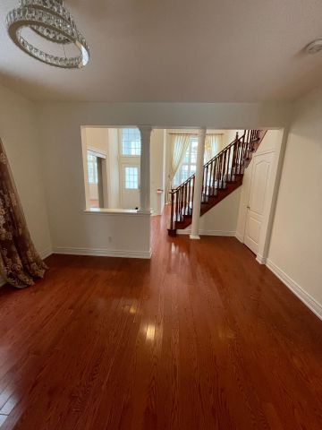 For Lease - 8 Mimosa Street, Markham, Ontario - Photo 2