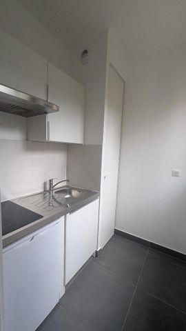 location Appartement T1 DE 26.63m² À PARIS - Photo 4
