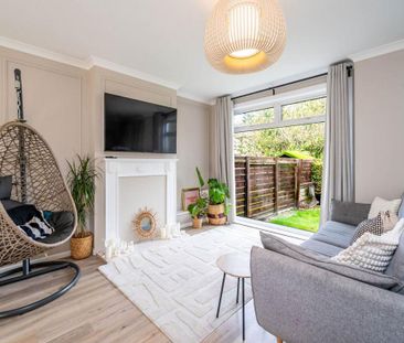 3 bedroom semi-detached house to rent - Photo 2