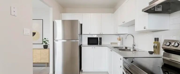 West Park I Apartments | 670 Sir John A. Macdonald Blvd, Kingston - Photo 1