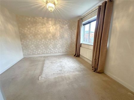 4 bedroom terraced house to rent - Photo 3