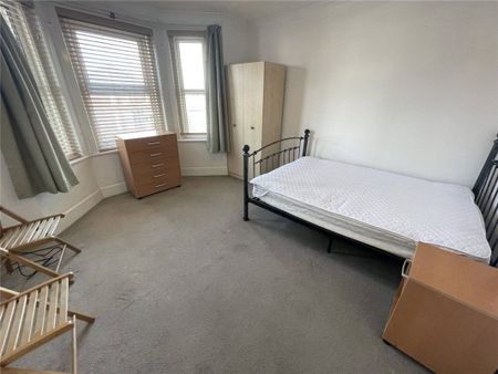 Columbia Road, Bournemouth, BH10 - Photo 3