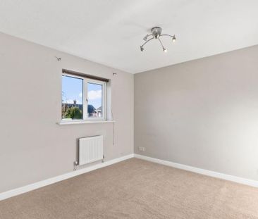 4 bedroom detached house to rent - Photo 4